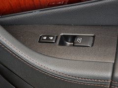 2013款 FX50 5.0L 自动 巅峰版 5座