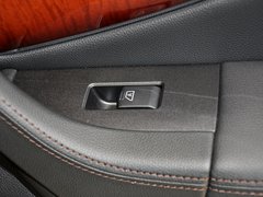 2013款 FX50 5.0L 自动 巅峰版 5座