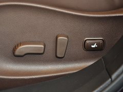 2013款 FX50 5.0L 自动 巅峰版 5座