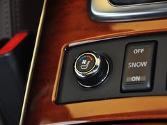2013款 FX50 5.0L 自动 巅峰版 5座
