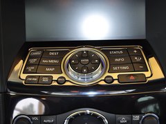 2013款 FX50 5.0L 自动 巅峰版 5座