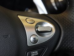 2013款 FX50 5.0L 自动 巅峰版 5座