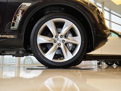 2013款 FX50 5.0L 自动 巅峰版 5座