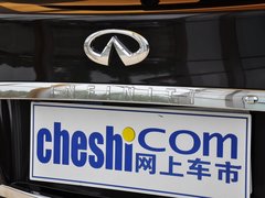 2013款 FX50 5.0L 自动 巅峰版 5座