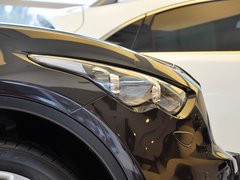 2013款 FX50 5.0L 自动 巅峰版 5座