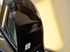 2013款 FX50 5.0L 自动 巅峰版 5座