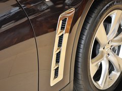 2013款 FX50 5.0L 自动 巅峰版 5座