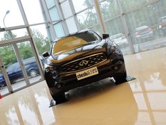 2013款 FX50 5.0L 自动 巅峰版 5座