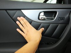 2013款 FX37 3.7L 自动 超越版 5座