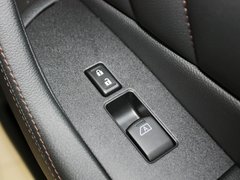 2013款 FX37 3.7L 自动 超越版 5座