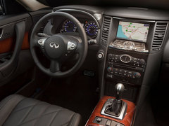 2013款 FX37 3.7L 自动 超越版 5座