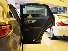 2013款 FX37 3.7L 自动 超越版 5座