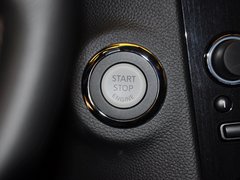 2013款 FX37 3.7L 自动 超越版 5座