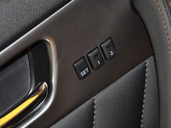 英菲尼迪FX 2013款 FX37 3.7L 自动 超越版 5座