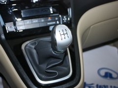 2012款 2.0T 手动 绿静四驱精英型 5座