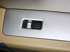 2012款 2.0T 手动 绿静四驱精英型 5座