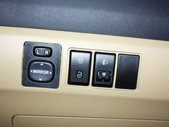 2012款 2.0T 手动 绿静四驱精英型 5座