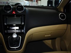 2012款 2.0T 手动 绿静四驱精英型 5座