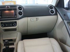 2012款 1.8TSI 手动 两驱进享版 5座