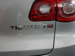 2012款 1.8TSI 手动 两驱进享版 5座