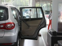 2012款 1.8TSI 手动 两驱进享版 5座