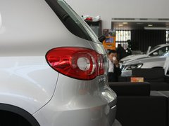 2012款 1.8TSI 手动 两驱进享版 5座