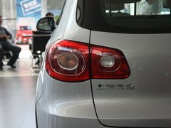 2012款 1.8TSI 手动 两驱进享版 5座