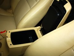 2012款 精英版 1.6L CVT 豪华型 5座