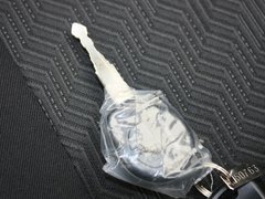 2012款 1.3 自动 JLX 4座