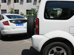 2012款 1.3 自动 JLX 4座
