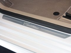 2012款 3.0L 自动 Vday豪华纪念版