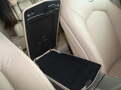 2012款 3.0L 自动 Vday豪华纪念版