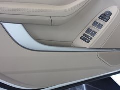 2012款 3.0L 自动 Vday豪华纪念版