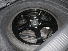 2012款 3.0L 自动 Vday豪华纪念版