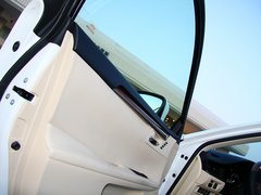 2013款 2.5 CVT 300h 豪华版