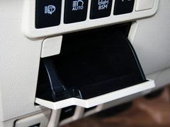 2013款 2.5 CVT 300h 豪华版