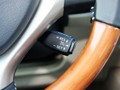 2013款 2.5 CVT 300h 豪华版