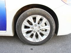2013款 2.5 CVT 300h 豪华版