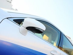 2013款 2.5 CVT 300h 豪华版