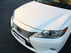 2013款 2.5 CVT 300h 豪华版