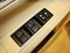 2013款 2.5 CVT 300h 精英版