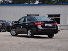 2012款 1.6L CVT 豪华版
