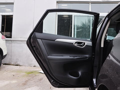 2012款 1.6L CVT 豪华版