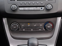 2012款 1.6L CVT 豪华版