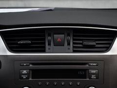 2012款 1.6L CVT 豪华版