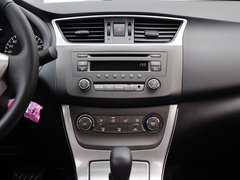 2012款 1.6L CVT 豪华版