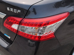 2012款 1.6L CVT 豪华版