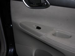 2012款 1.6 XE CVT 舒适版