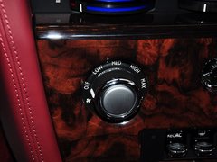 2013款 6.7L 自动 加长版(EWB)
