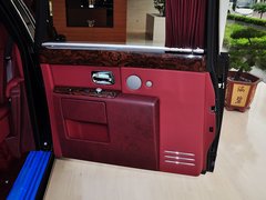 2013款 6.7L 自动 加长版(EWB)